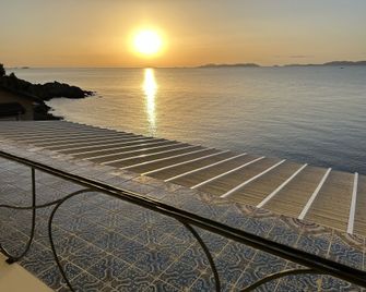 Hotel Casa Vico - Ako - Balcony