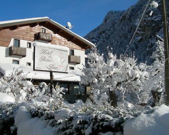 Hotel Des Roses - Antey-Saint-André - Bâtiment