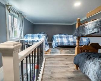 Clanton Creek ‘Cabin’ - Peru - Bedroom