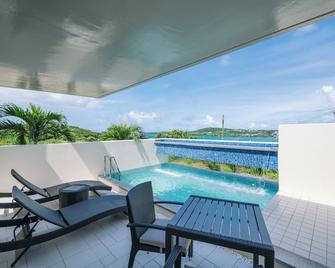 Ken Ken Villa Yuumodoro - Motobu - Pool