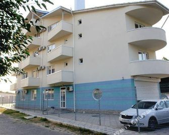 Robinson - Anapa - Edificio