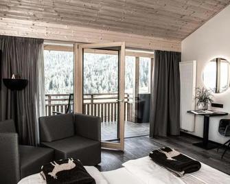 Hotel Pinei - Ortisei - Living room