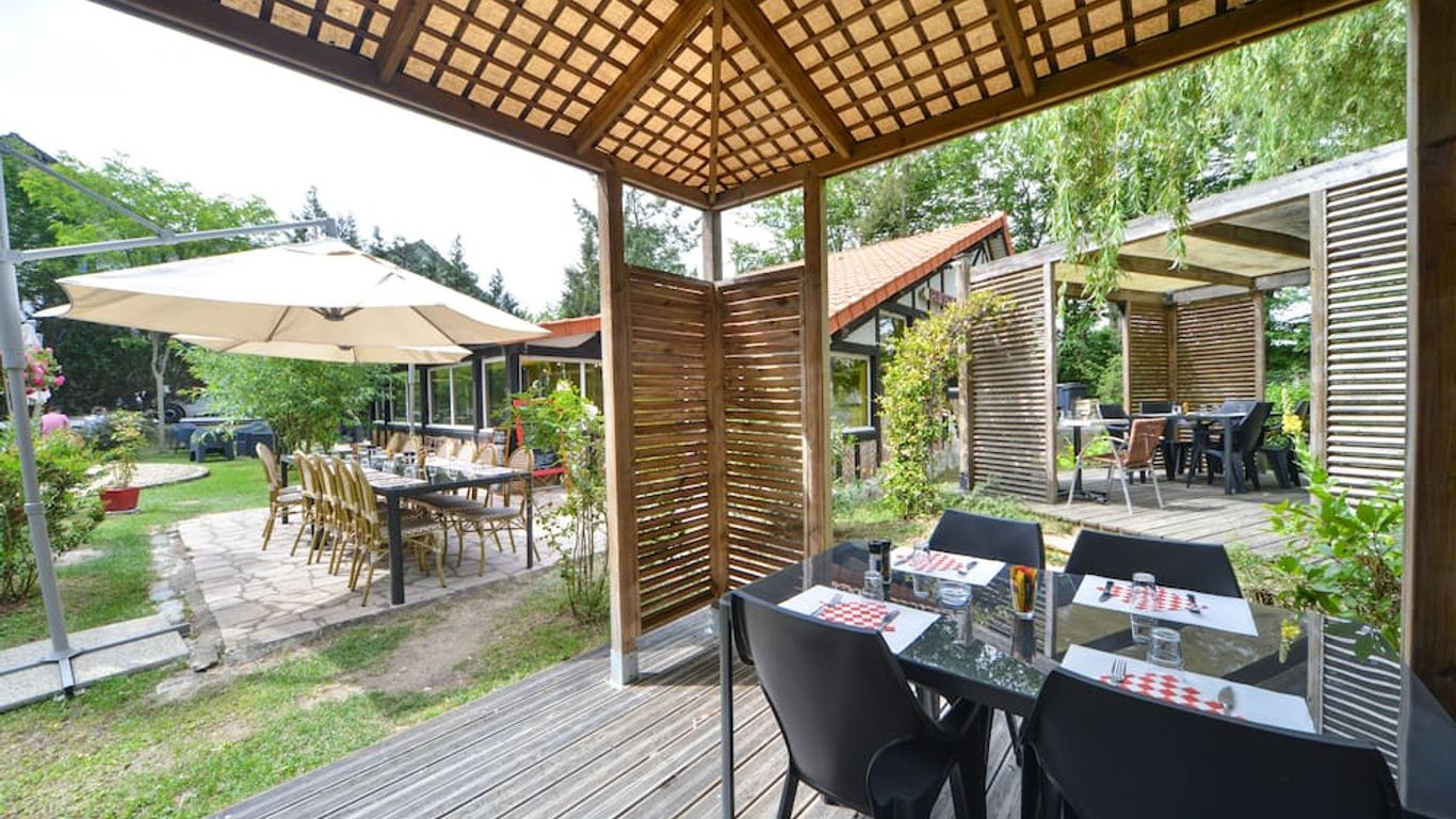 Logis - Hotel Restaurant La Mire