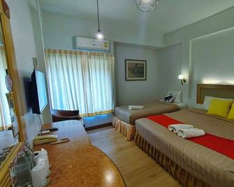 Polkadot Cafe&Hotel - Phitsanulok