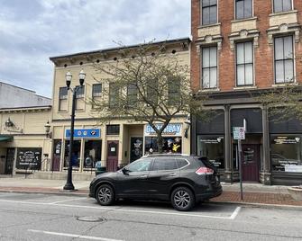 A charming retreat in the heart of downtown Delaware, Ohio. - Delaware