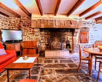 Holiday home close to Normandy - Montaigu-les-Bois - Sala de estar