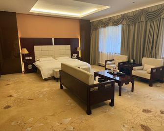 Luming Hotel - Garzê - Habitación