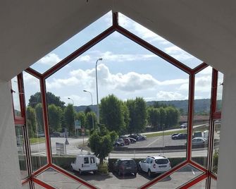 Fasthotel Tarbes Séméac - Un hôtel FH Confort - Séméac - Balcony