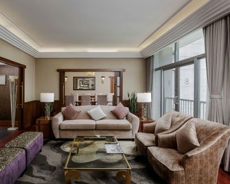 Sheraton Kampala Hotel - Kampala - Stue