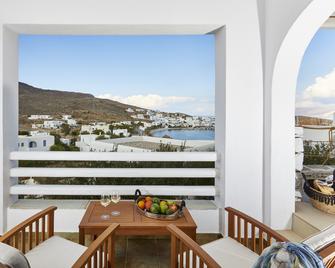 Vrahos Boutique Hotel - Folegandros - Balcony