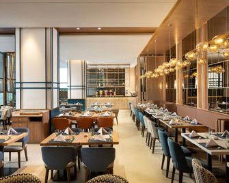 دبل تري باي هيلتون جاكرتا بينتارو جايا - South Tangerang City - مطعم