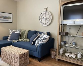 Cozy apartment getaway in Holland - Holland - Living room