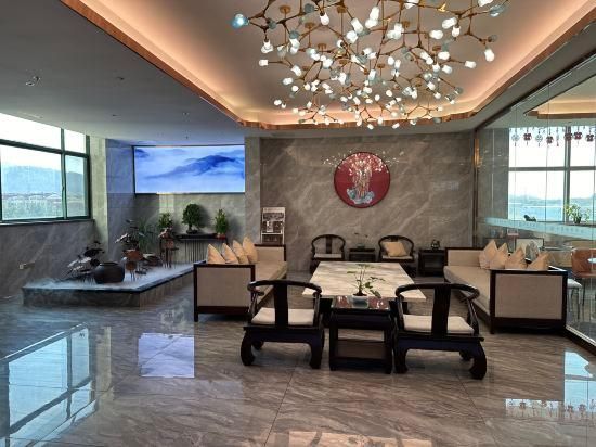 Runchunlai Hotel - Qingdao - Lobi
