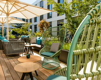 Motel One München-Messe - Munich - Patio