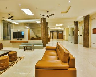 Goverdhan Villa Powered By Goverdhan Greens Resort - Dwārka - Hall d’entrée