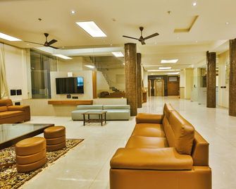 Goverdhan Greens Resort Dwarka - Dwārka - Hall d’entrée