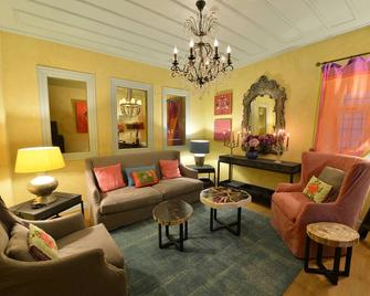 Marge Boutique Hotel - Cesme - Phòng khách