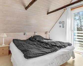 Amazing Home in Roenne With Kitchen - Rønne - Schlafzimmer