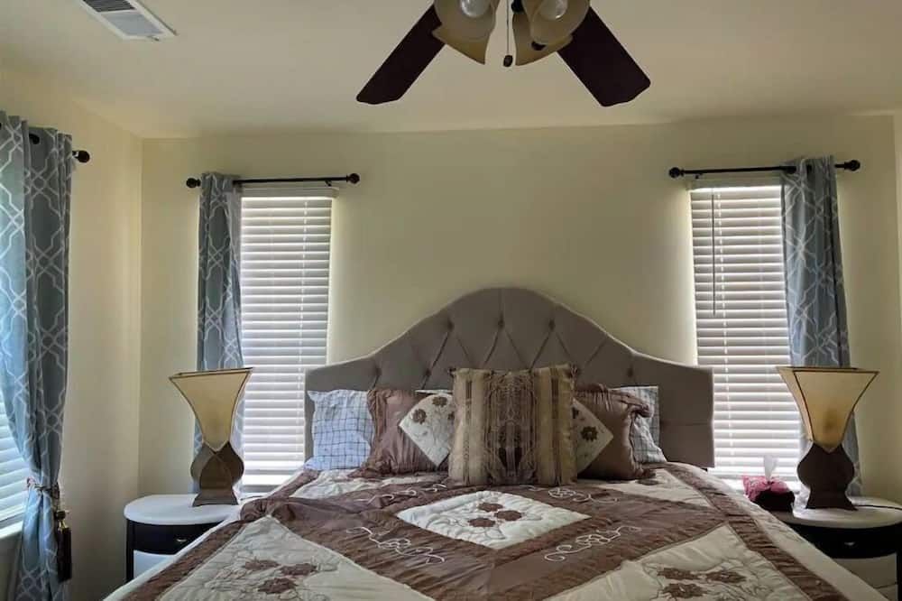 Comfy Luxury Vacation Getaway - Dumfries - Schlafzimmer