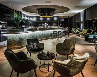 Van Der Valk Hotel Apeldoorn - Apeldoorn - Bar