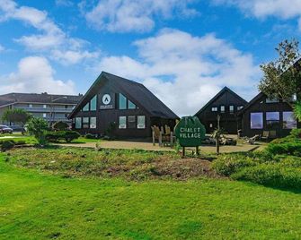 Cozy Chalet in Ocean Shores located within steps from the beach - Ocean Shores - Bâtiment