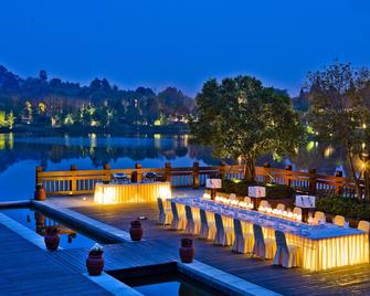 Narada Resort & Spa Liangzhu - Hangzhou - Εστιατόριο
