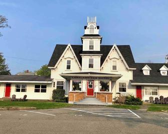 Lakelawn B&B and Motel - Yarmouth - Building