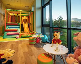 Atmosphere Hotel - Pavel Banya