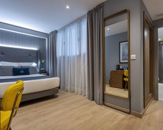 Hotel Lima - Adults Recommended - Marbella - Bedroom