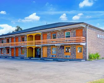 Hotel O Deluxe Inn Kingstree Sc Hwy 52 - Kingstree - Gebouw