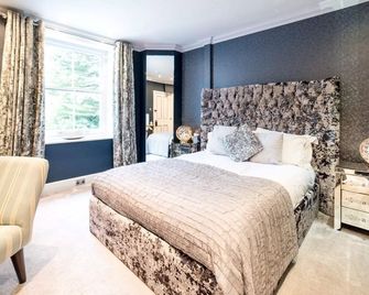 Derby Manor - Bournemouth