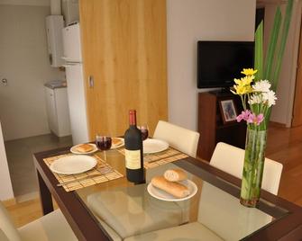 ليفين ريزيدنس - روزاريو - غرفة طعام