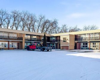 2 Queen Beds|Non-Smoking - Devils Lake - Budova