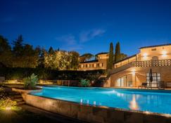 Le Cappuccinelle Suites&spa - Perugia - Pool