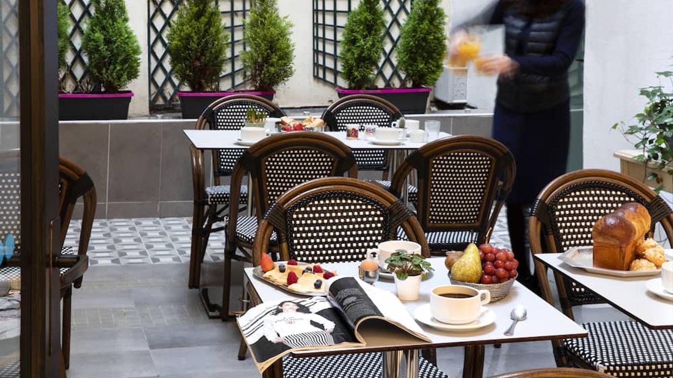 Hôtel Du Mont Dore Batignolles