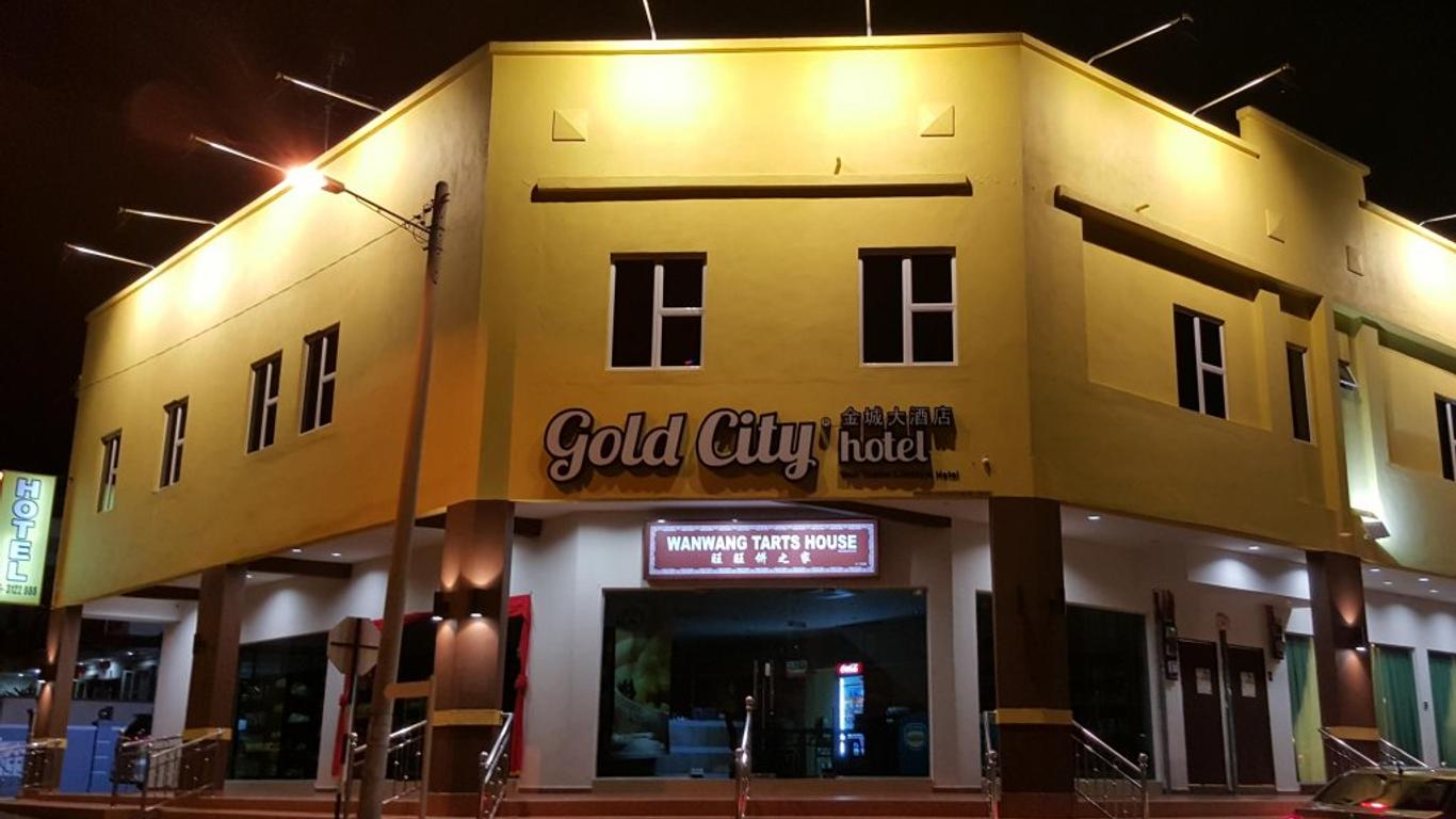 OYO 743 Gold City Hotel