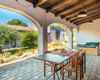 Holiday Home Oliviola by Interhome - Santa Maria Coghinas - Patio