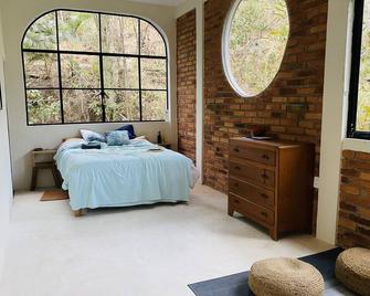 Inspirational Homestay with Rooftop Movement Studio - San Francisco - Bedroom