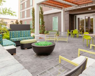 Home2 Suites by Hilton Orlando South Park - Orlando - Patio