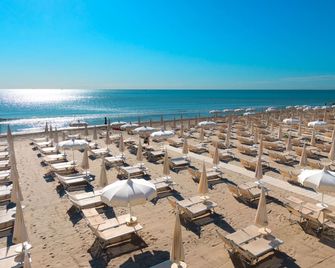 Hotel Condor - Milano Marittima - Playa