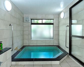 清風莊旅館 - 松本 - 游泳池