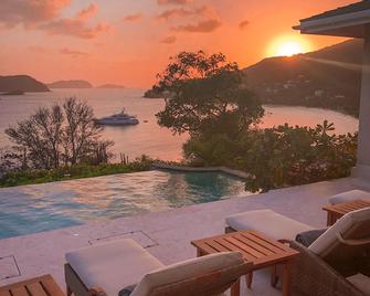 Bequia Beach Hotel Luxury Resort & Spa - Port Elizabeth - Bâtiment