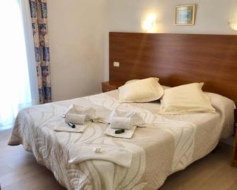 Hotel Medium Montecarlo - Llafranc - Habitación
