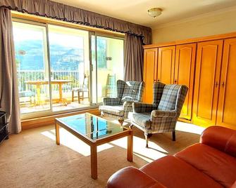 Loch Rannoch Highland Club Apartment 15 - Pitlochry - Living room