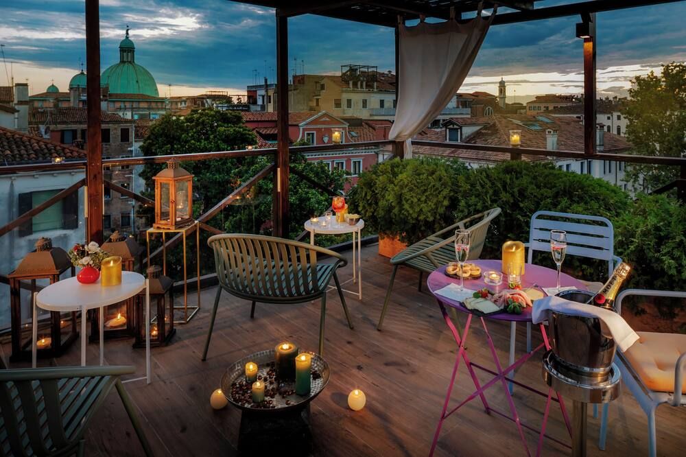 آي نو فانالي - البندقية - شرفة