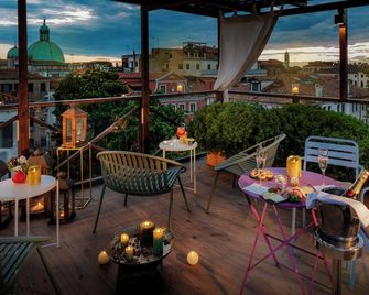 Ai Due Fanali - Venice - Balcony