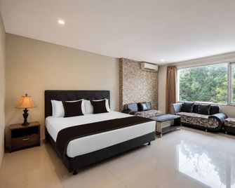 Hotel O near Balikpapan International Airport formerly Barkah Guest House - Balikpapan