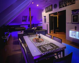 Apartment up to 7 people - Ideal for couples & families - Prague - Salle à manger