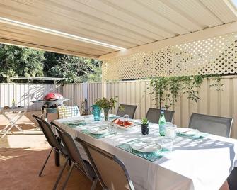 Sunny Daze - Fingal Bay - Restaurante