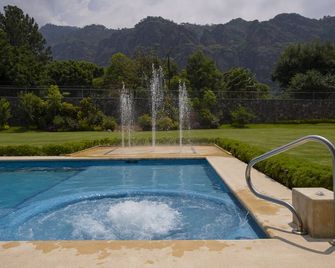 Casa del Valle, cozy and with a beautiful view. - Tepoztlán - Pool